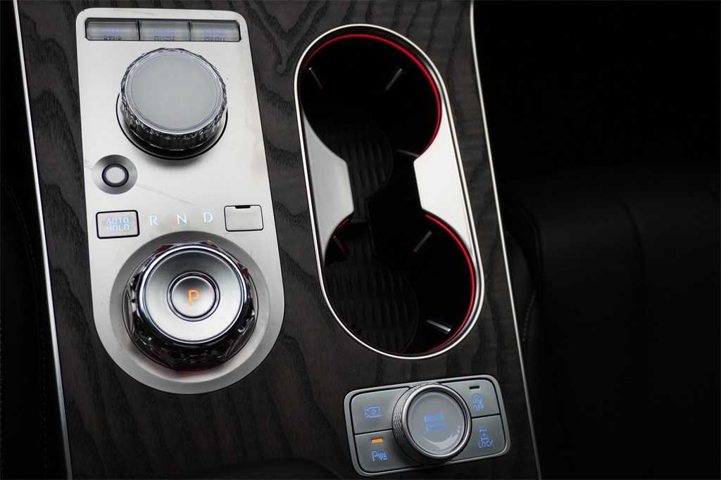 2025 Genesis GV80 2.5T AWD photo 22