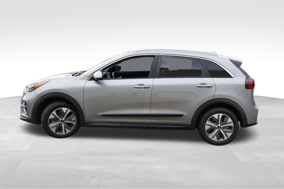 2022 Kia Niro EV S photo 9