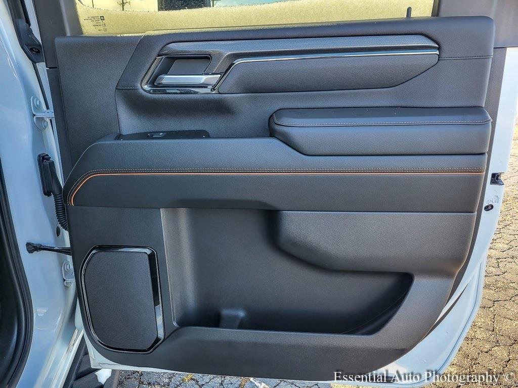 2025 GMC SIERRA HD - Image 19