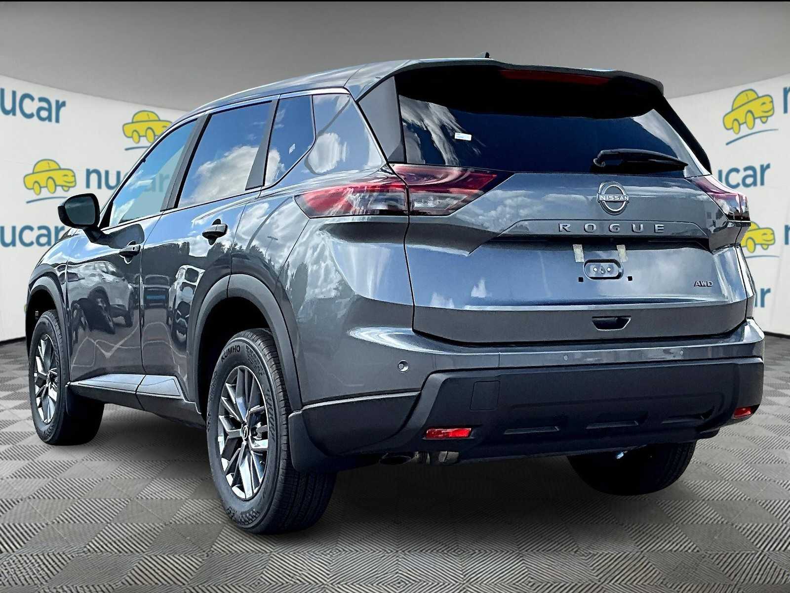 2026 Nissan Rogue S photo 4