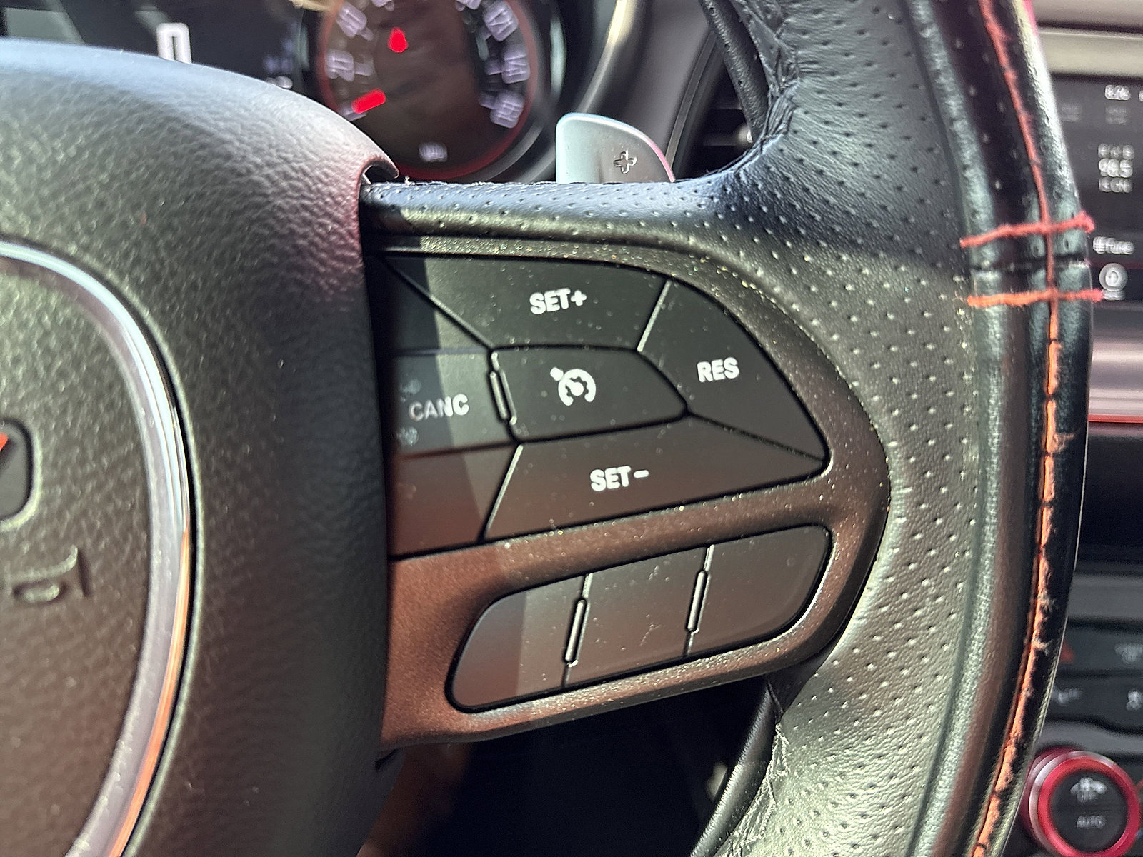2023 Dodge Challenger R/T photo 16