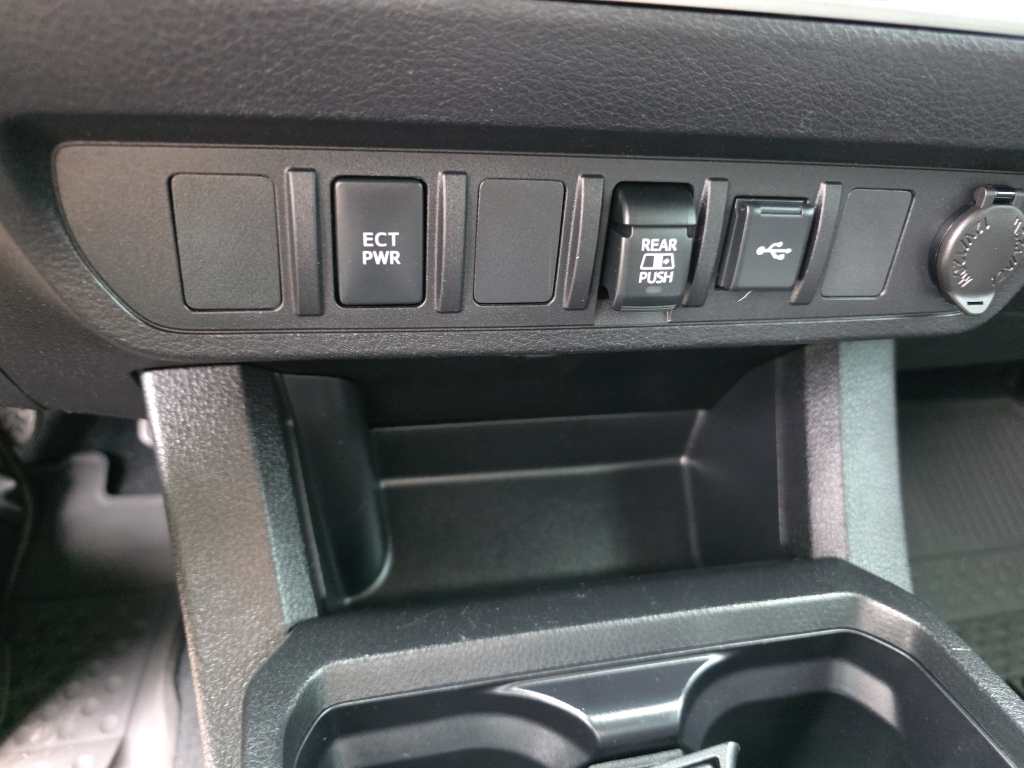 2022 Toyota Tacoma SR5 photo 26