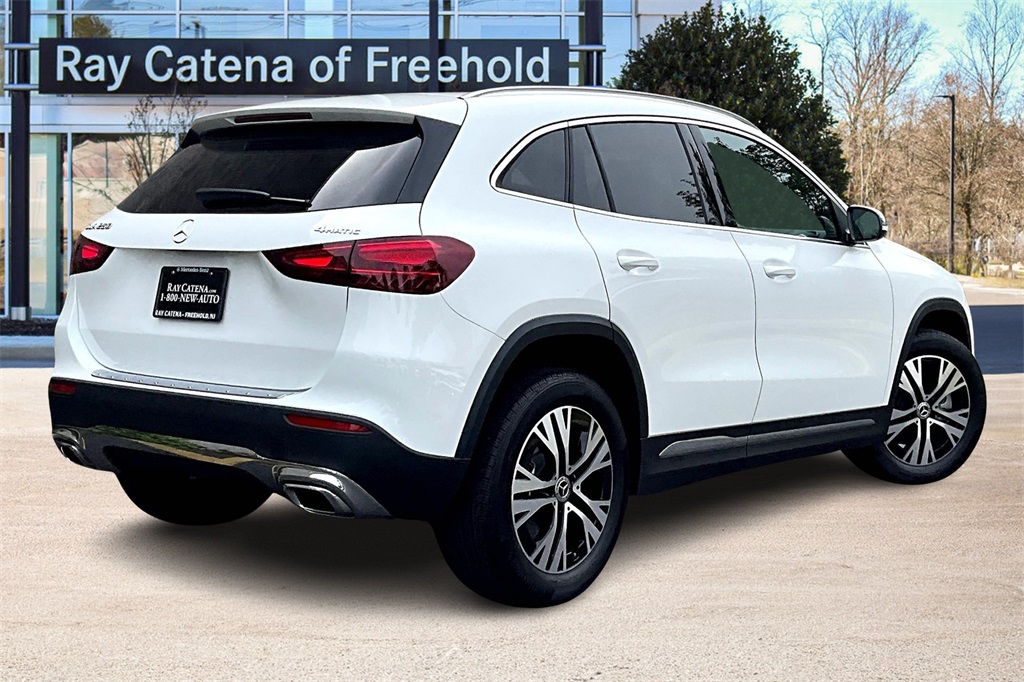 2025 Mercedes Benz GLA 250 4MATIC photo 2