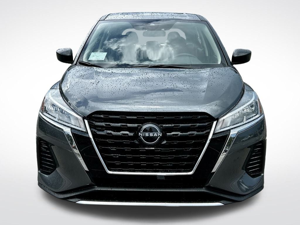2025 Nissan Kicks Play S photo 7