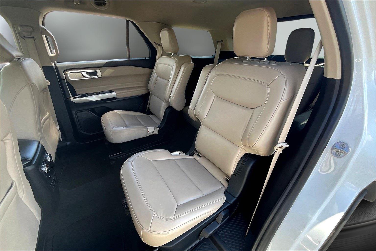2022 Ford Explorer XLT photo 23