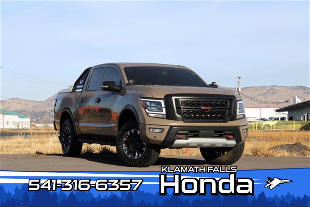 2021 Nissan Titan PRO-4X's photo