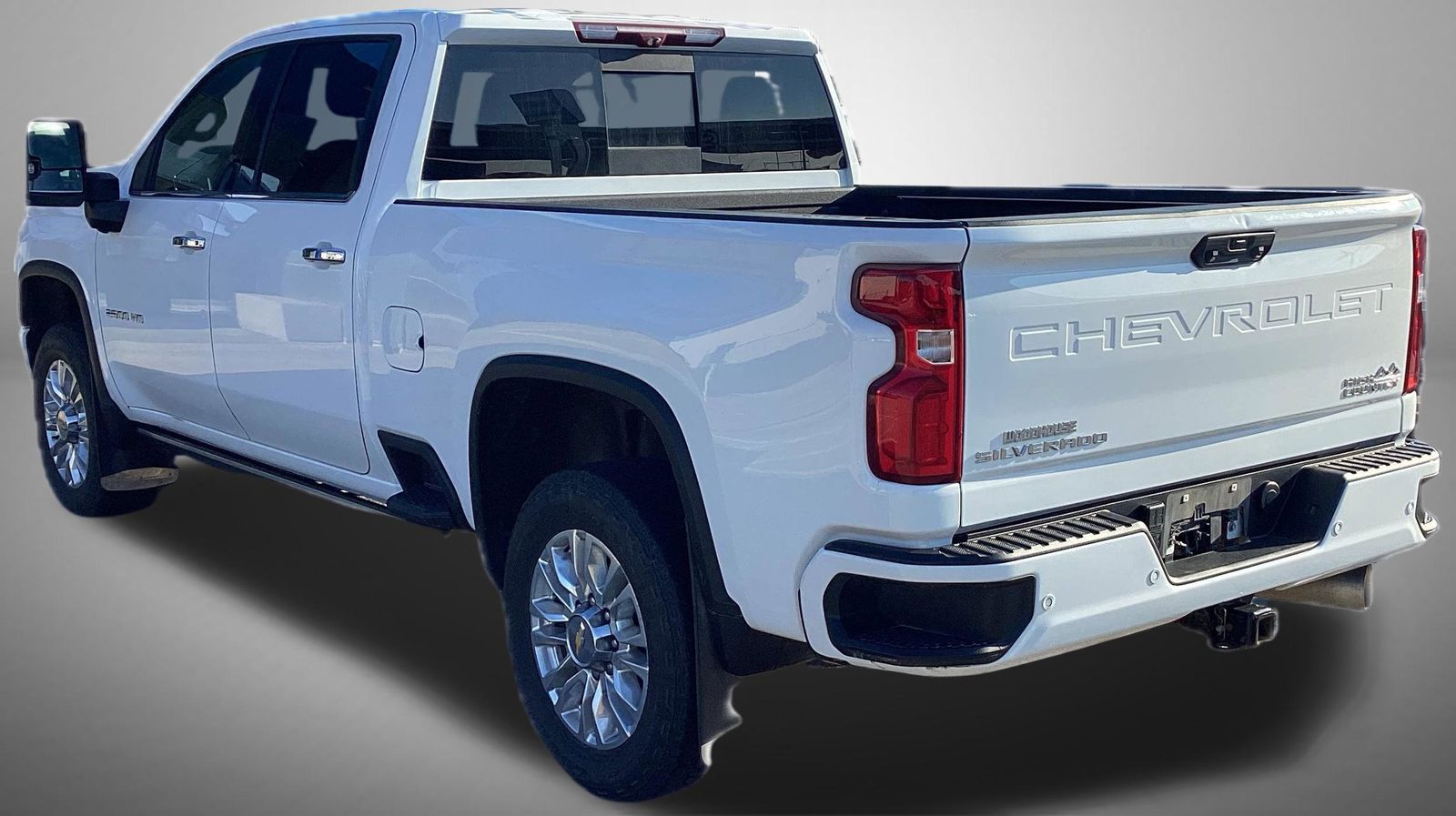 2023 Chevrolet Silverado 2500HD High Country photo 2