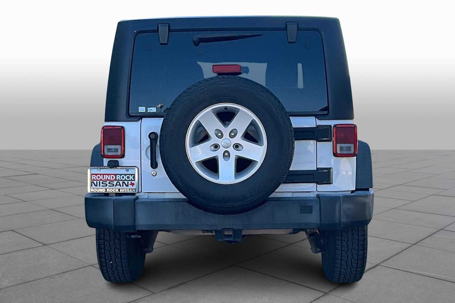 2018 Jeep Wrangler Unlimited Sport S photo 4