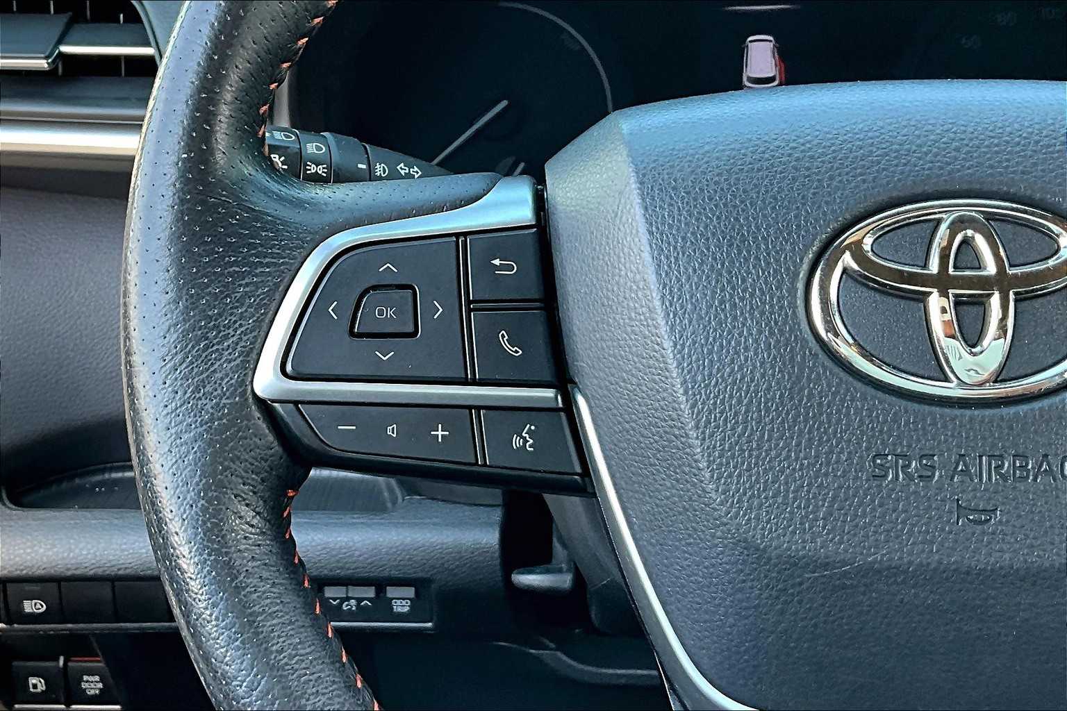 2021 Toyota Sienna XSE photo 20
