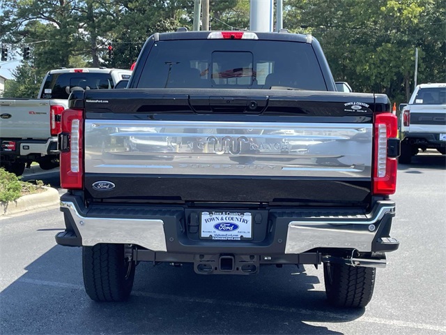 2025 Ford F-250 King Ranch photo 2