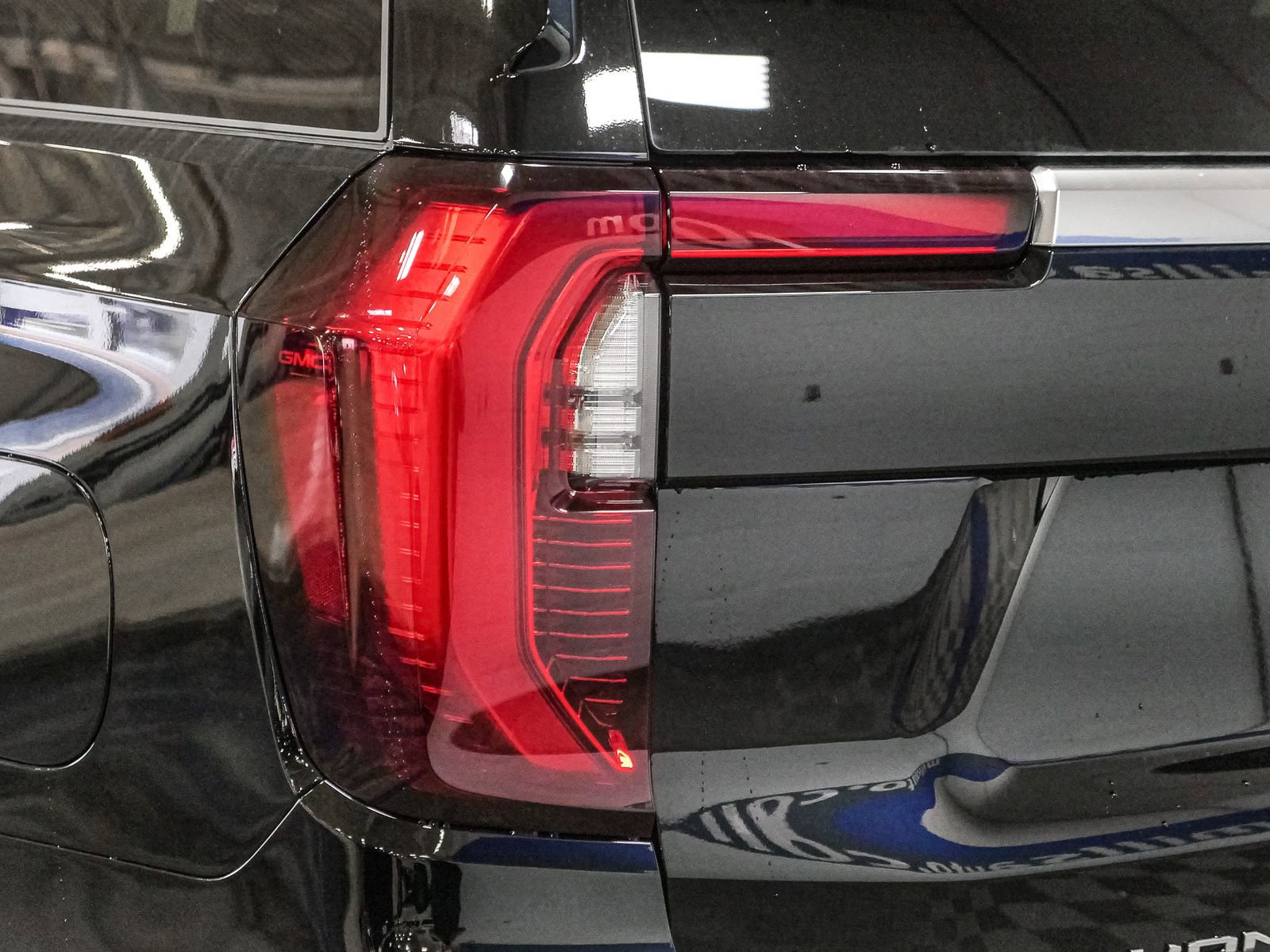 2025 Gmc Yukon Denali photo 14