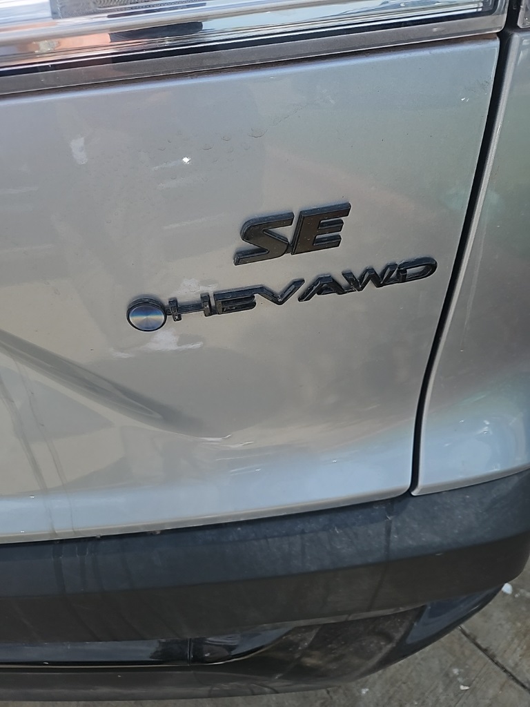 2025 Toyota Corolla Hybrid SE photo 2
