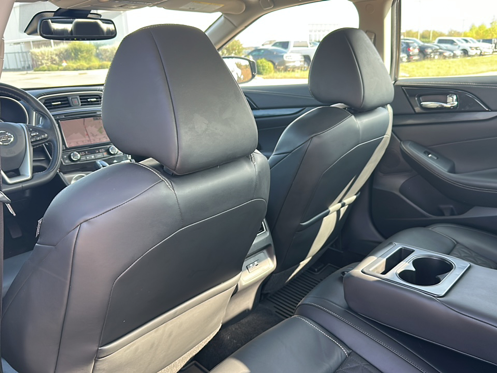 2019 Nissan Maxima Platinum photo 2