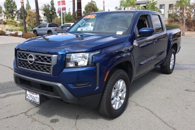2023 Nissan Frontier SV photo 7