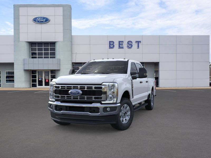 2025 Ford F-350 XLT photo 2