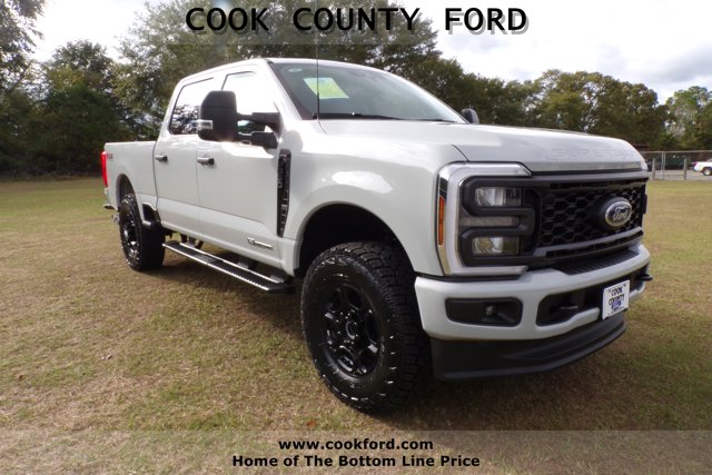 2026 Ford F-350 Super Duty XL's photo