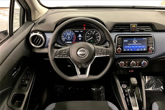 2025 Nissan Versa 1.6 SV photo 19