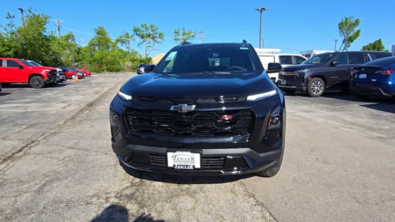 2026 Chevrolet Equinox RS photo 3
