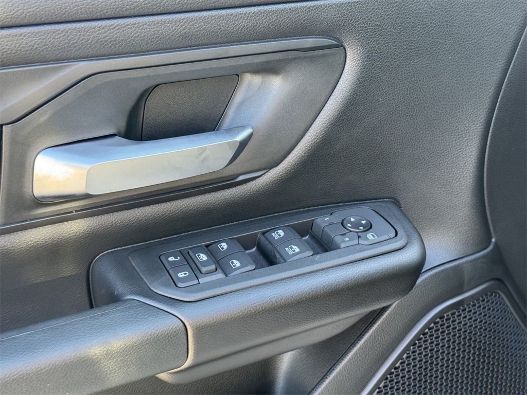 2026 Ram 1500 Warlock photo 16