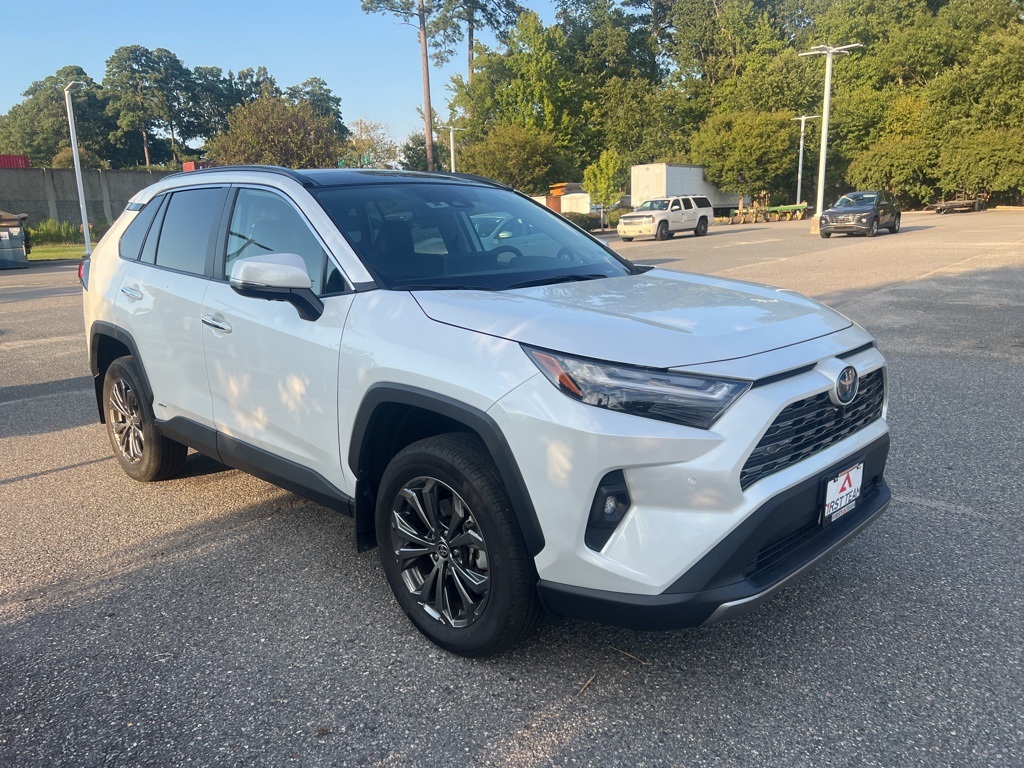 2024 Toyota RAV4 Hybrid Limited photo 5