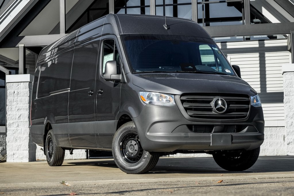2026 Mercedes-Benz Sprinter Cargo Van Base's photo