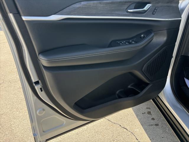 2025 Jeep Grand Cherokee Limited photo 5