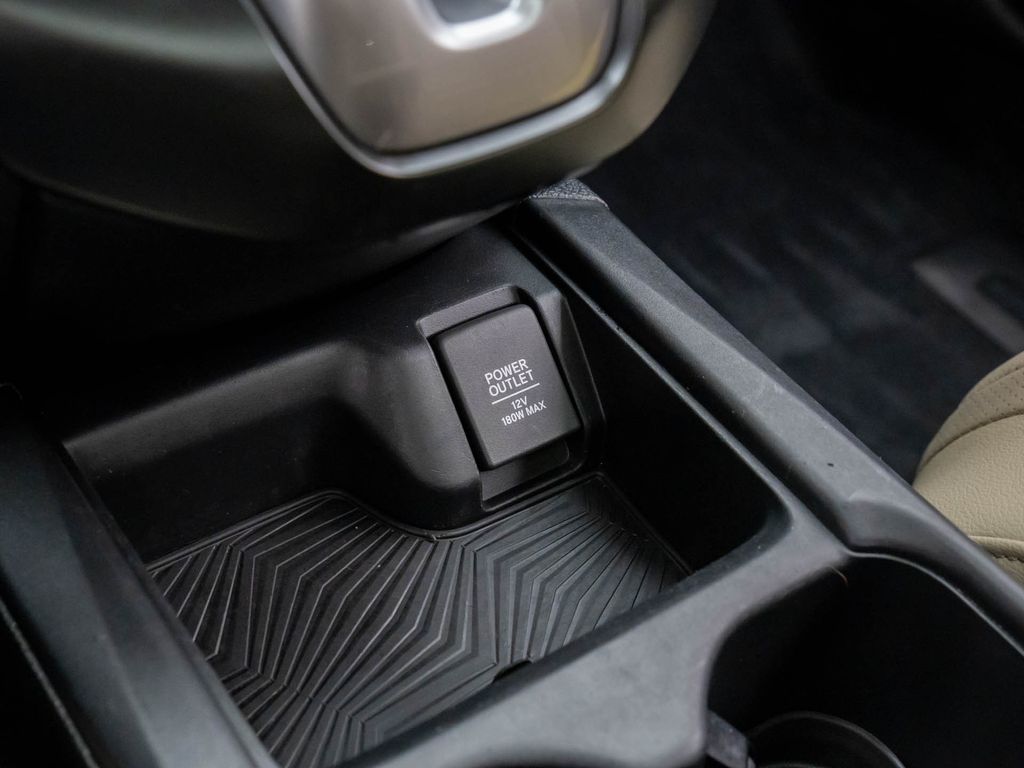 2019 Honda CR-V Touring photo 23