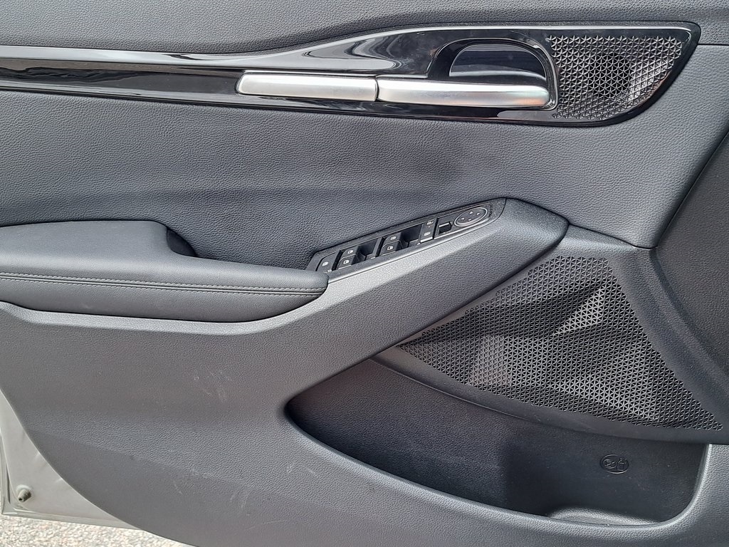 2024 Kia Seltos X-Line photo 16