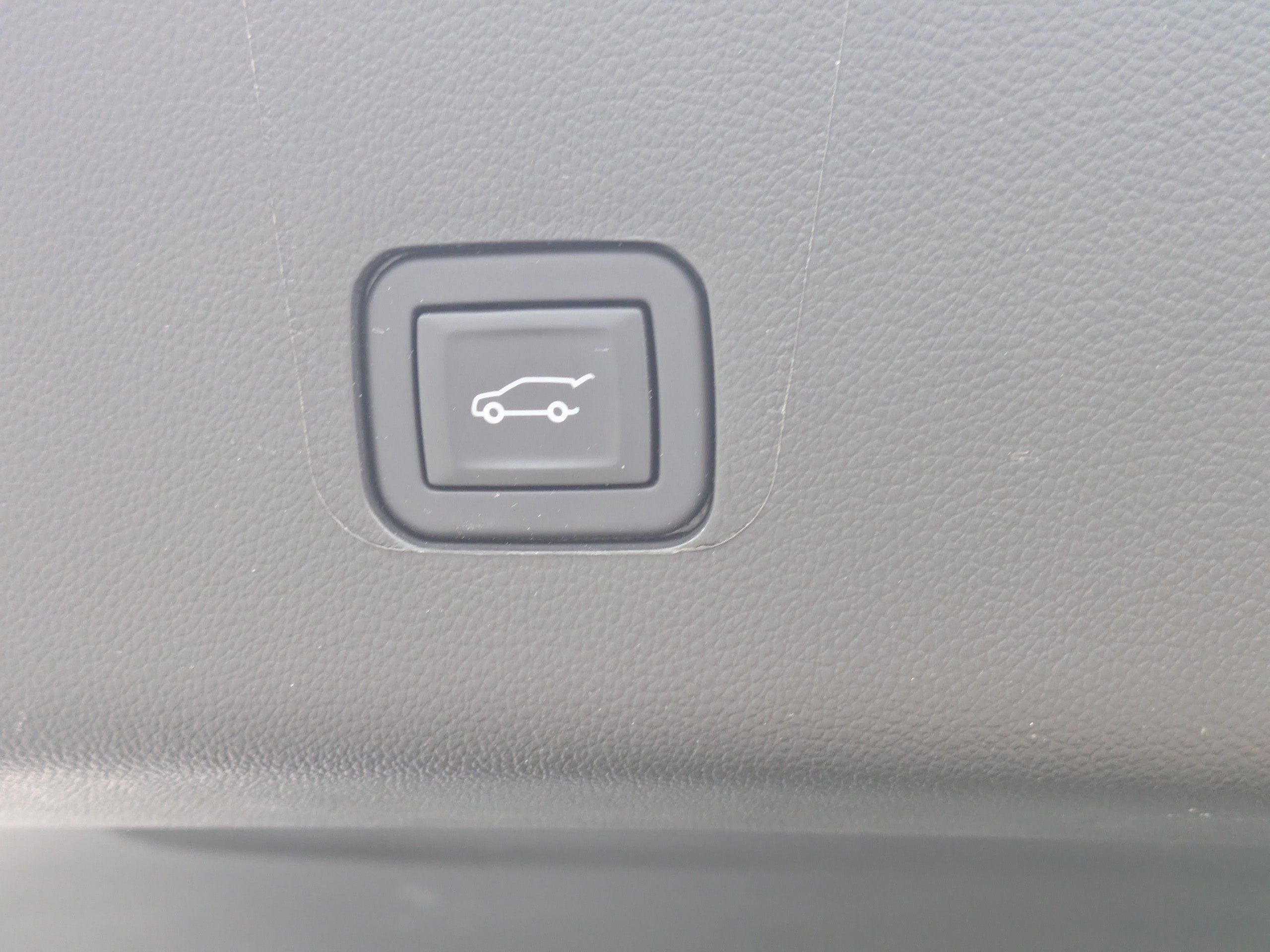 2023 Chevrolet Traverse Premier photo 11