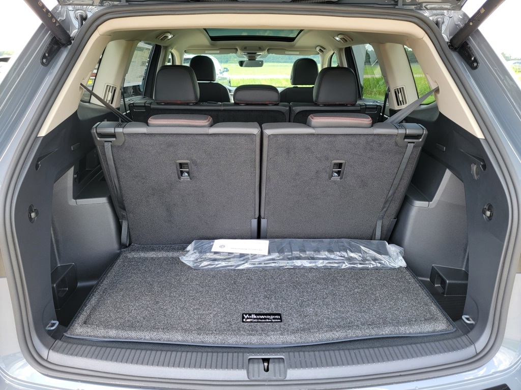 2025 Volkswagen Atlas Peak Edition SE photo 16