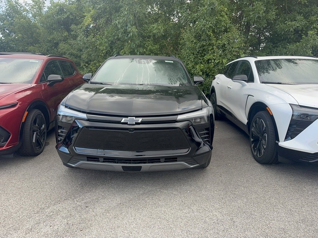 2025 Chevrolet Blazer EV photo 2