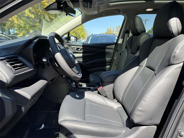 2025 Subaru Ascent Onyx Edition Touring photo 12