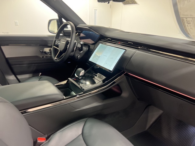 2025 Land Rover Range Rover Sport SE photo 22