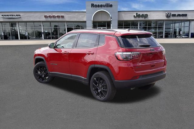 2025 Jeep Compass Latitude photo 2