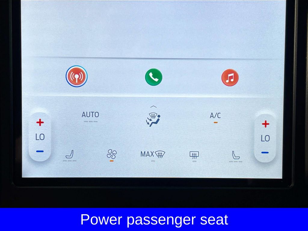 2023 Ford Edge SEL photo 16