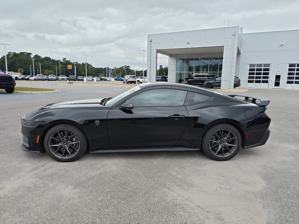 2024 Ford Mustang Dark Horse photo 4