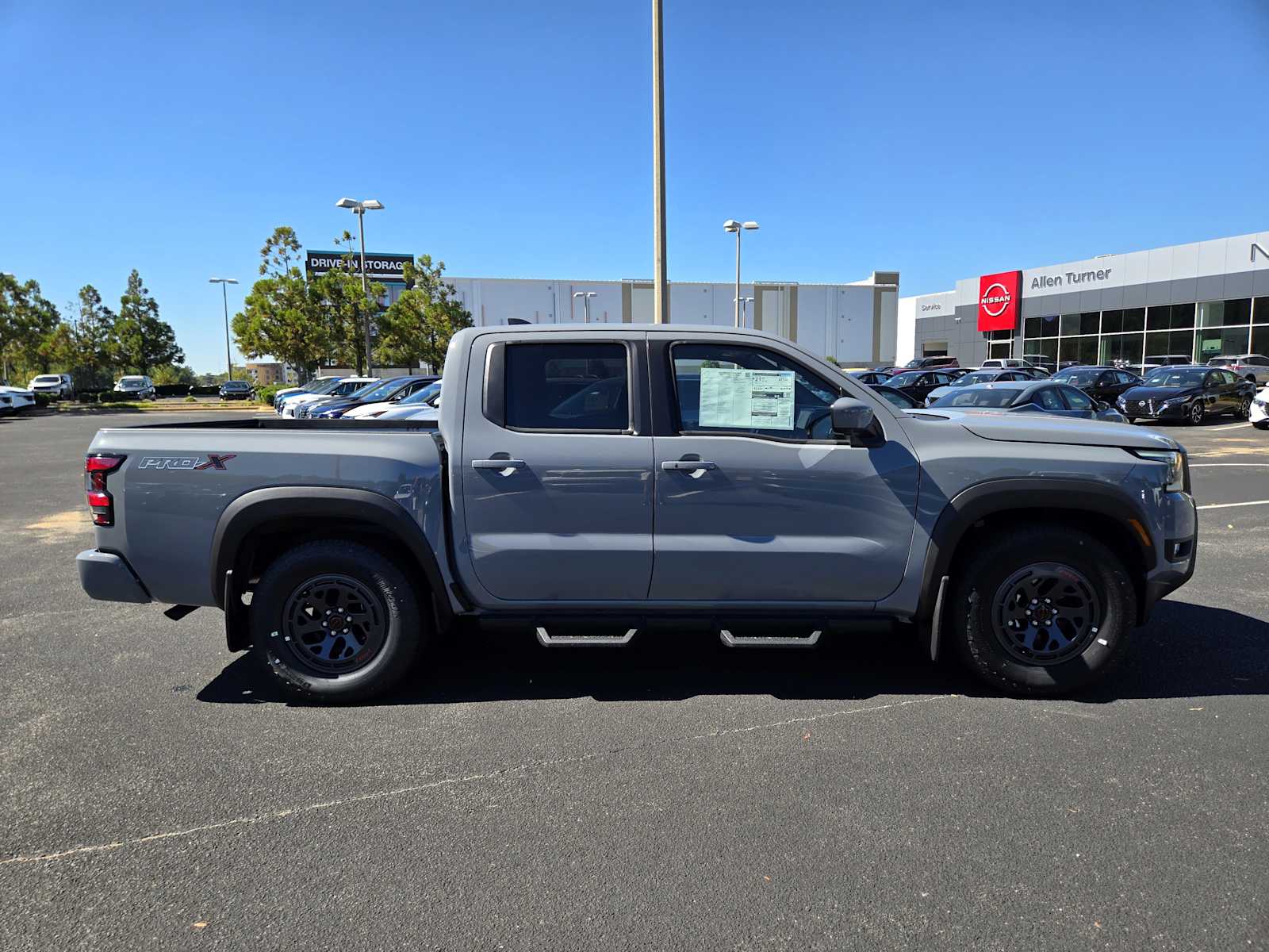 2026 Nissan Frontier PRO-X photo 4