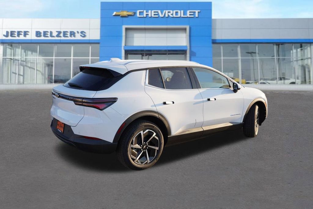 2026 Chevrolet Equinox EV 2LT photo 3