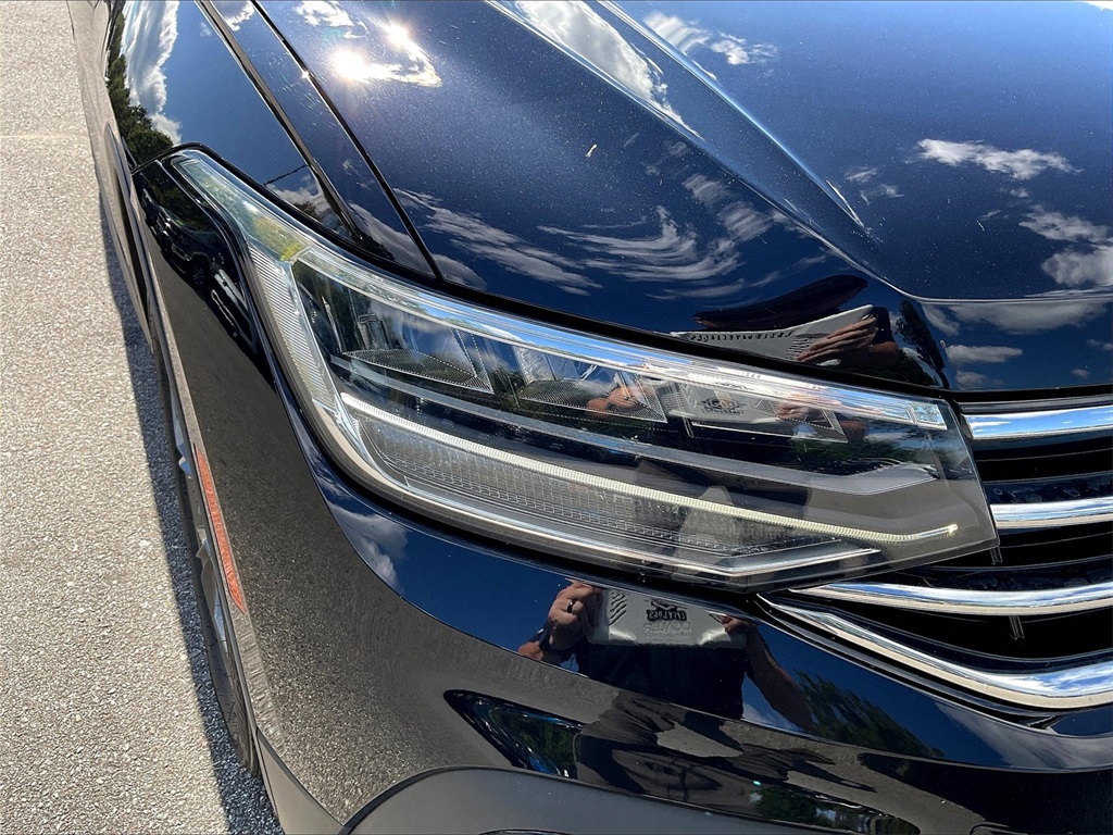 2022 Volkswagen Tiguan SE photo 29