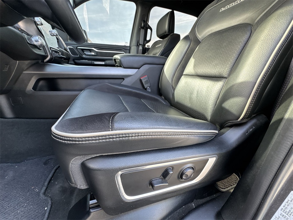 2023 Ram 1500 Laramie photo 12