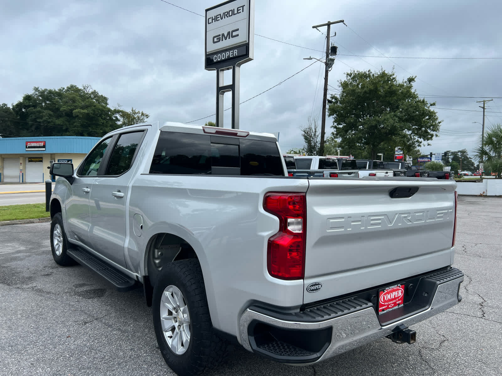 2020 Chevrolet Silverado 1500 LT photo 5