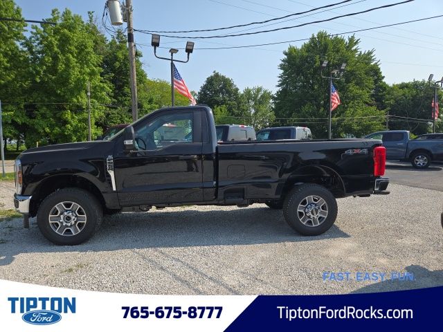 2025 Ford F-350 XLT photo 3
