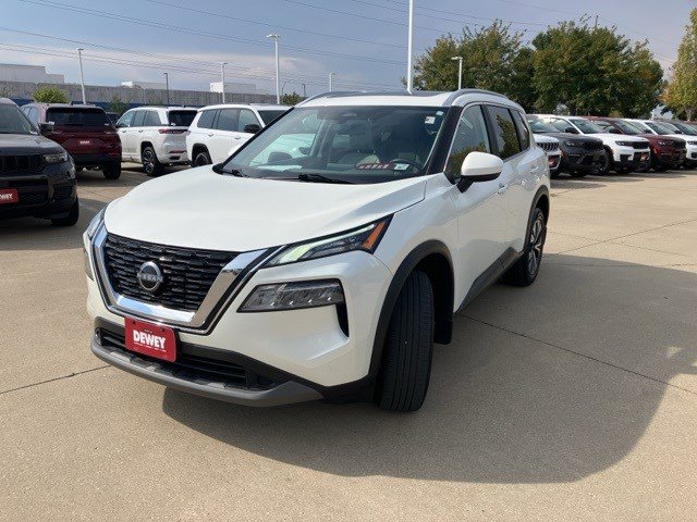 2023 Nissan Rogue SV photo 3