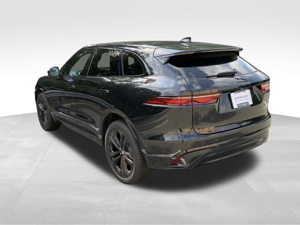 2025 Jaguar F-PACE P250 R-Dynamic S photo 6