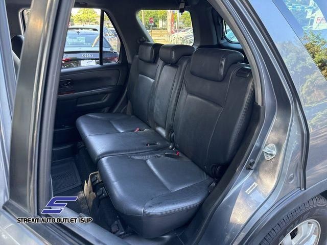 2005 Honda CR-V SE photo 16