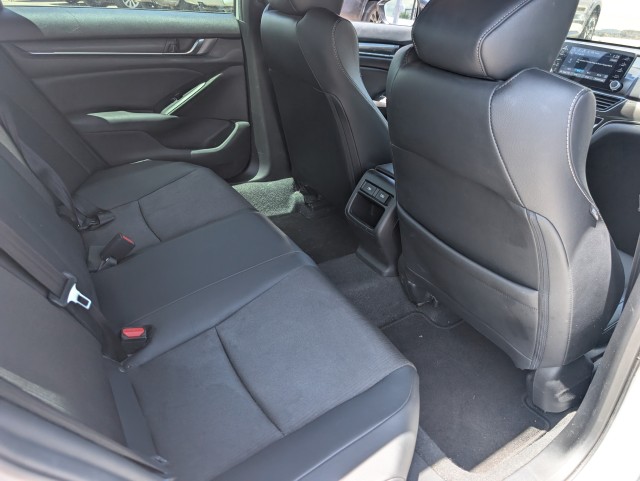 Used 2021  Honda Sport image 13