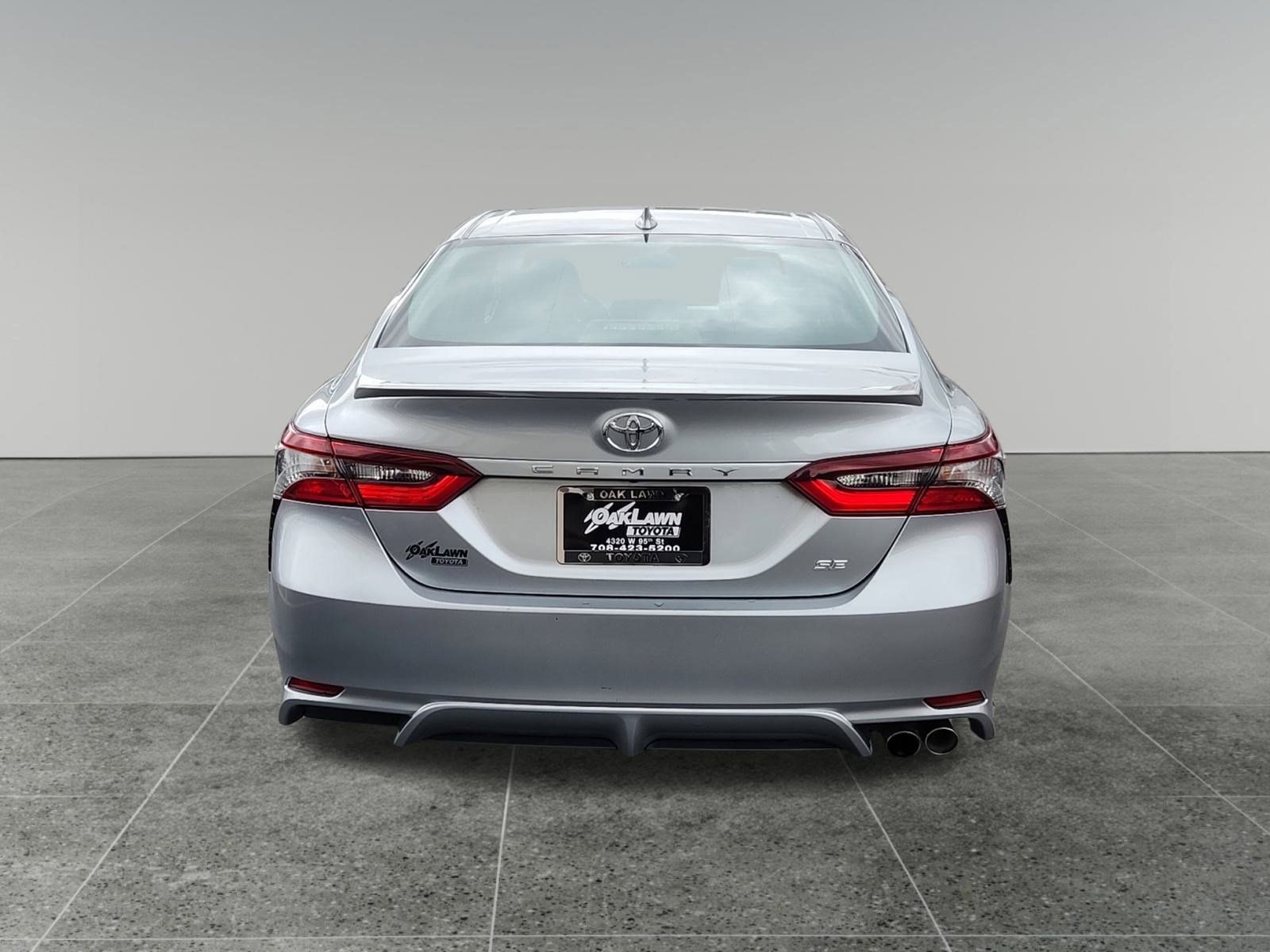 2022 Toyota Camry SE photo 6