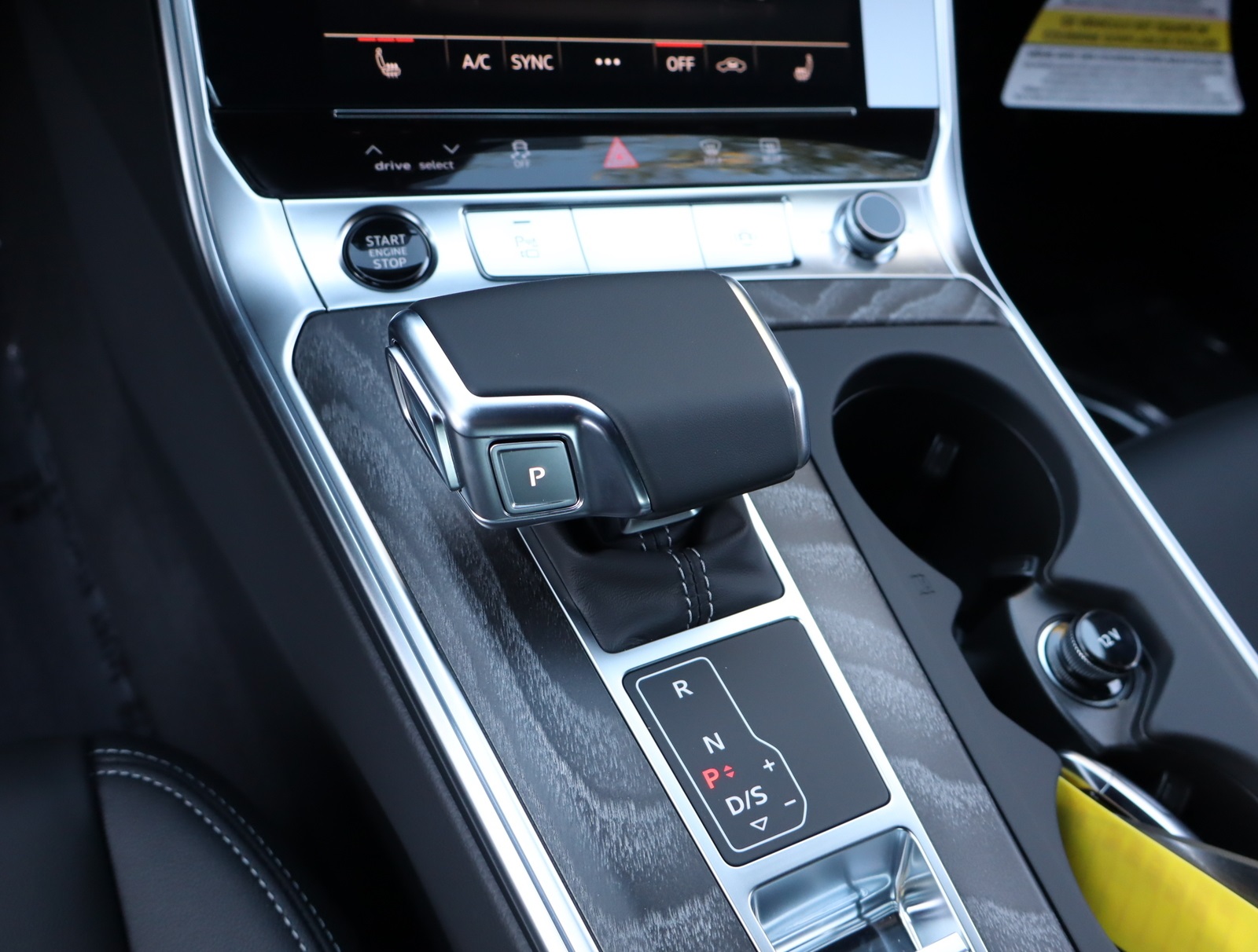 2025 Audi A7 55 Premium photo 7