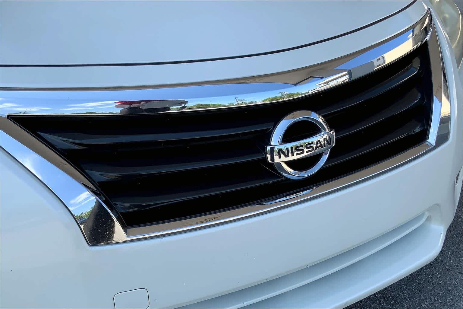 2015 Nissan Altima 2.5 S photo 26