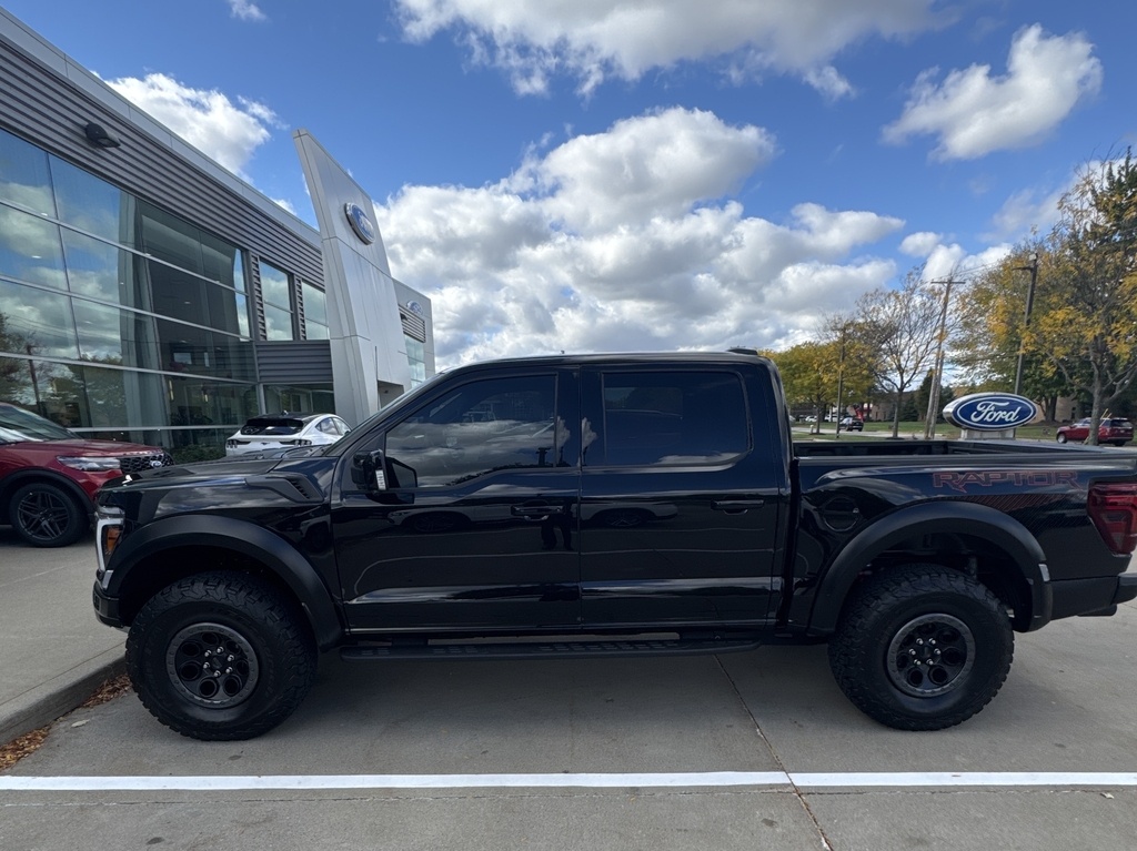 2025 Ford F-150 Raptor photo 2